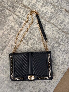 Black Quilted Chain-Handle Shoulder Bag